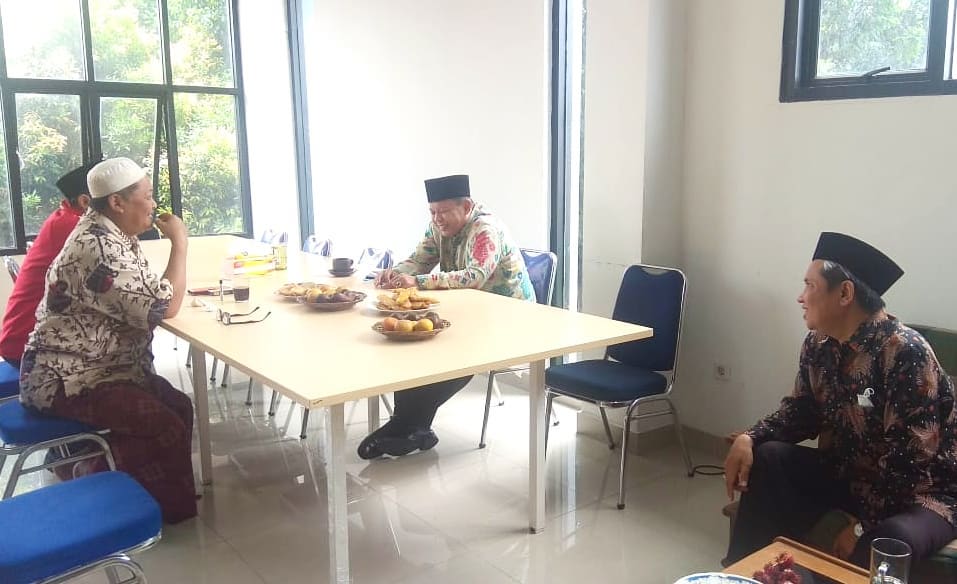 Kepala Kantor Kemenag Tangsel Silaturahmi ke MUI Tangsel